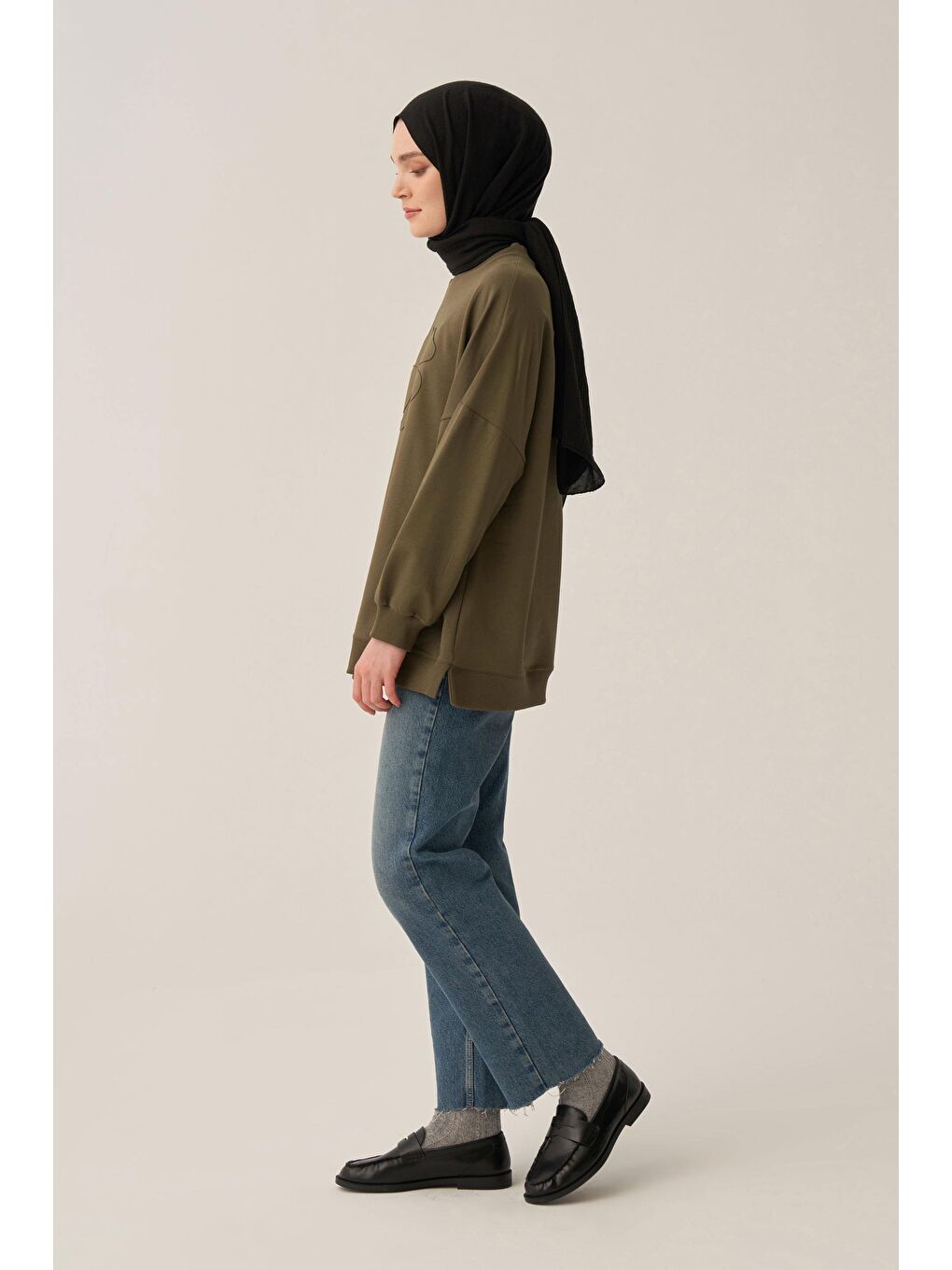 Haki-Pamuklu Aplikeli Sweatsirt-3