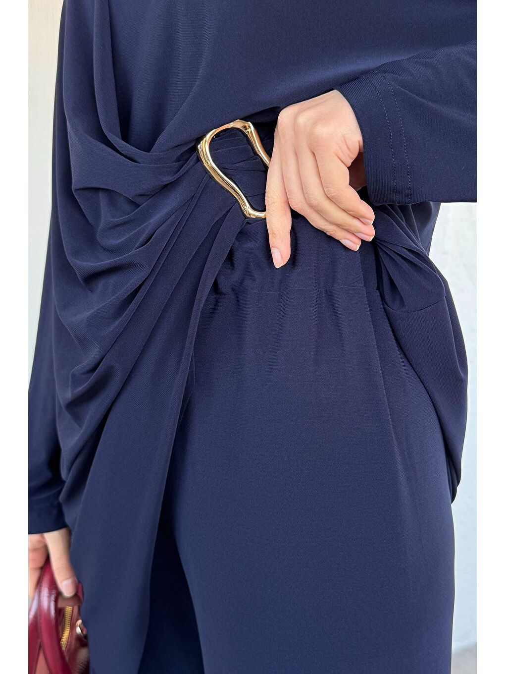 Lacivert Bel Lastikli Pantolon Gold Tokalı Tunik Tesettür İkili Takım-1