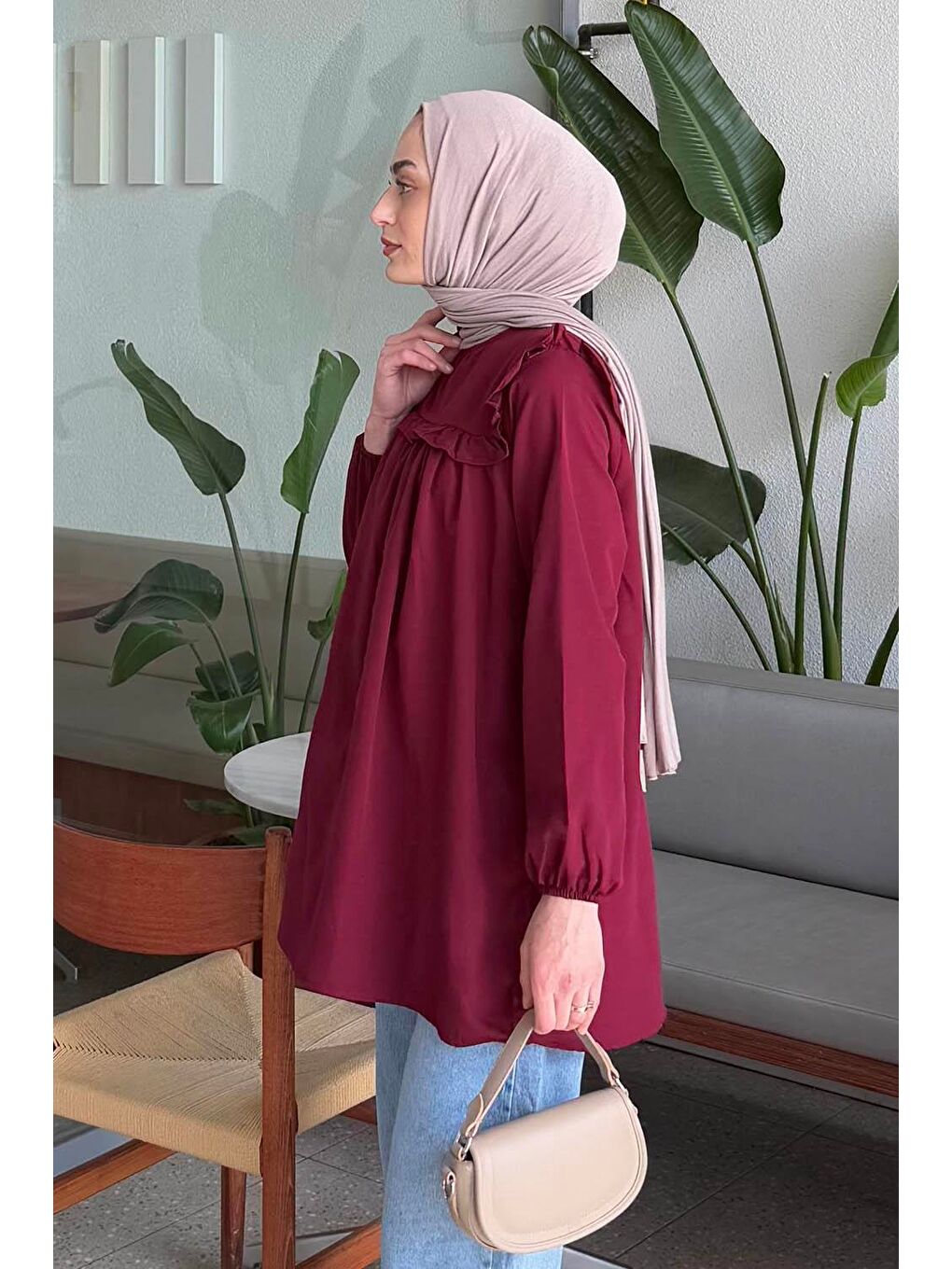 Bisiklet Yaka Omuz Fırfırlı Tunik Bordo-1