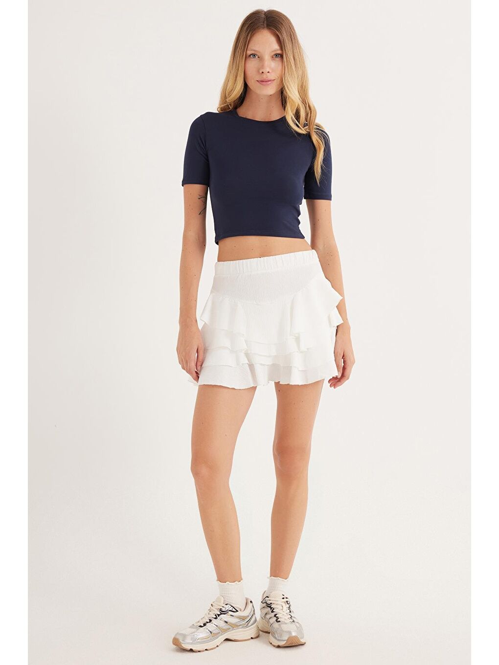 Kadın Relax Fit Rahat Kesim Beli Lastikli Piliseli Ekru Etek-4