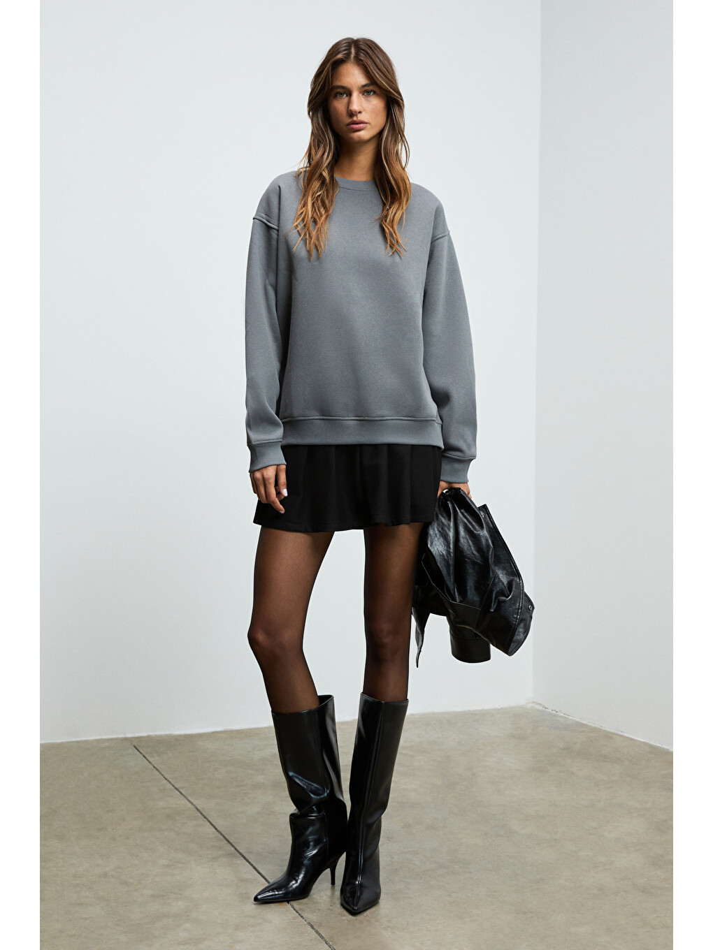 Karıus Kadın Organik Pamuklu İçi Polarlı Oversize Yuvarlak Yakalı Gri Sweatshirt