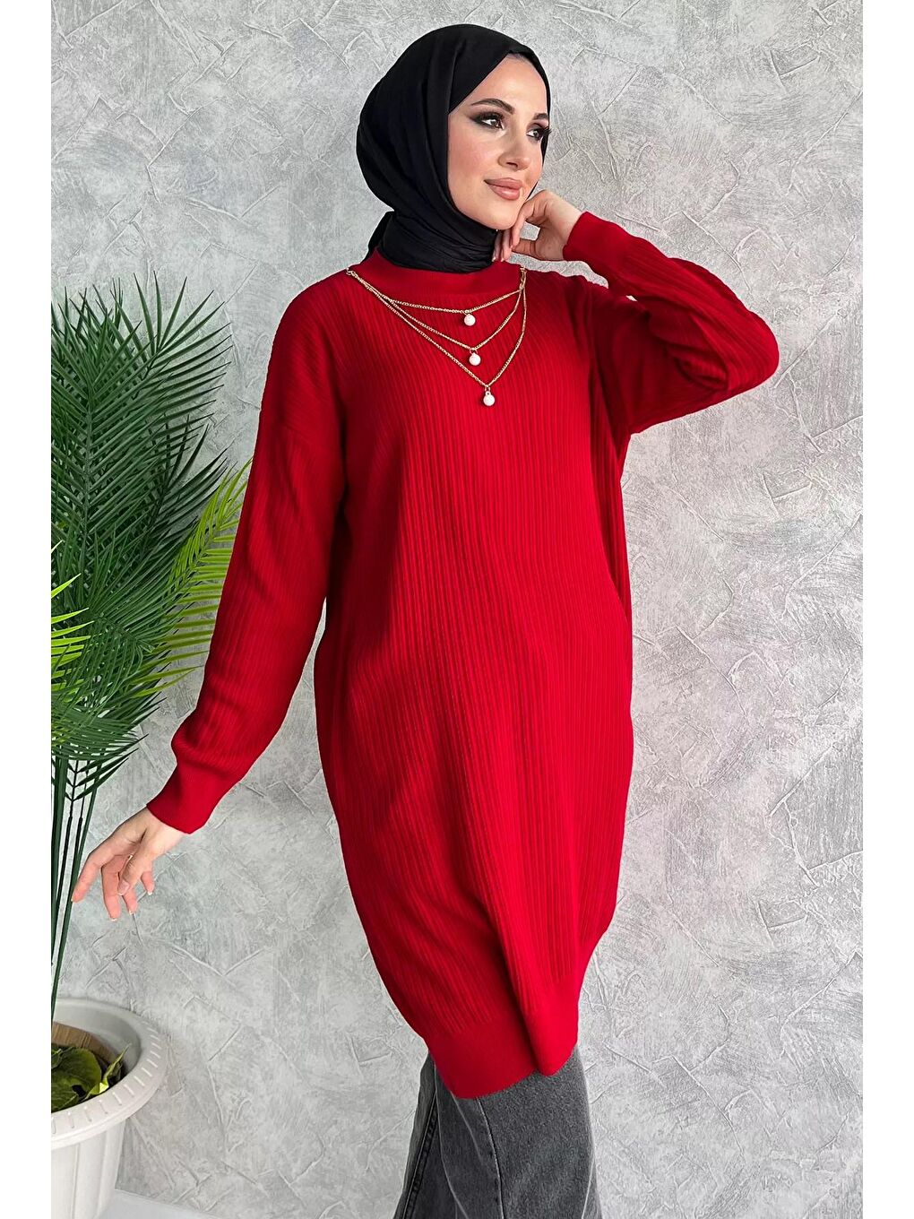 Kırmızı Kadın Bisiklet Yaka Aksesuar Detaylı Tesettür Triko Tunik-2