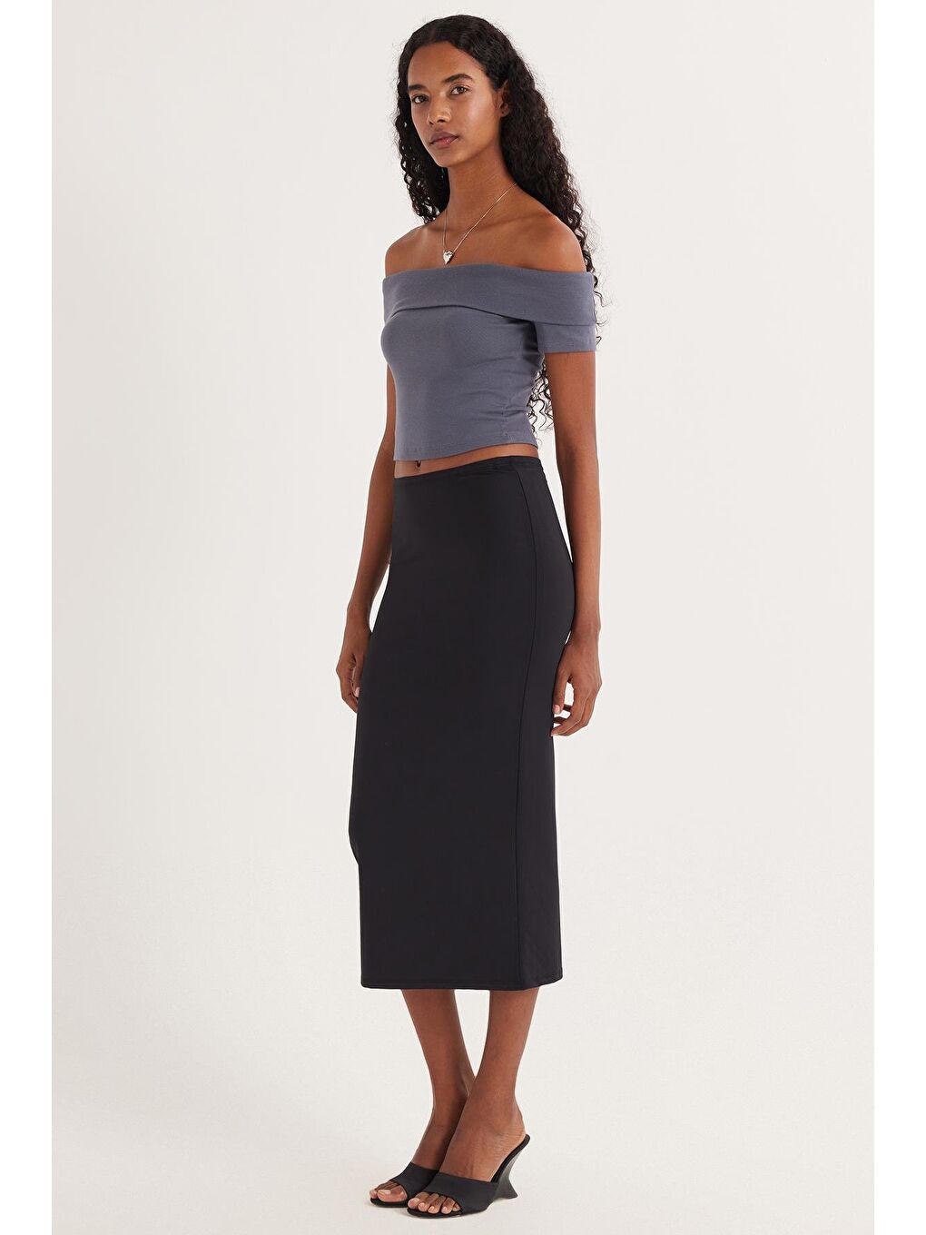Kadın Slim Fit Dar Kesim Midi Boy Siyah Etek-3