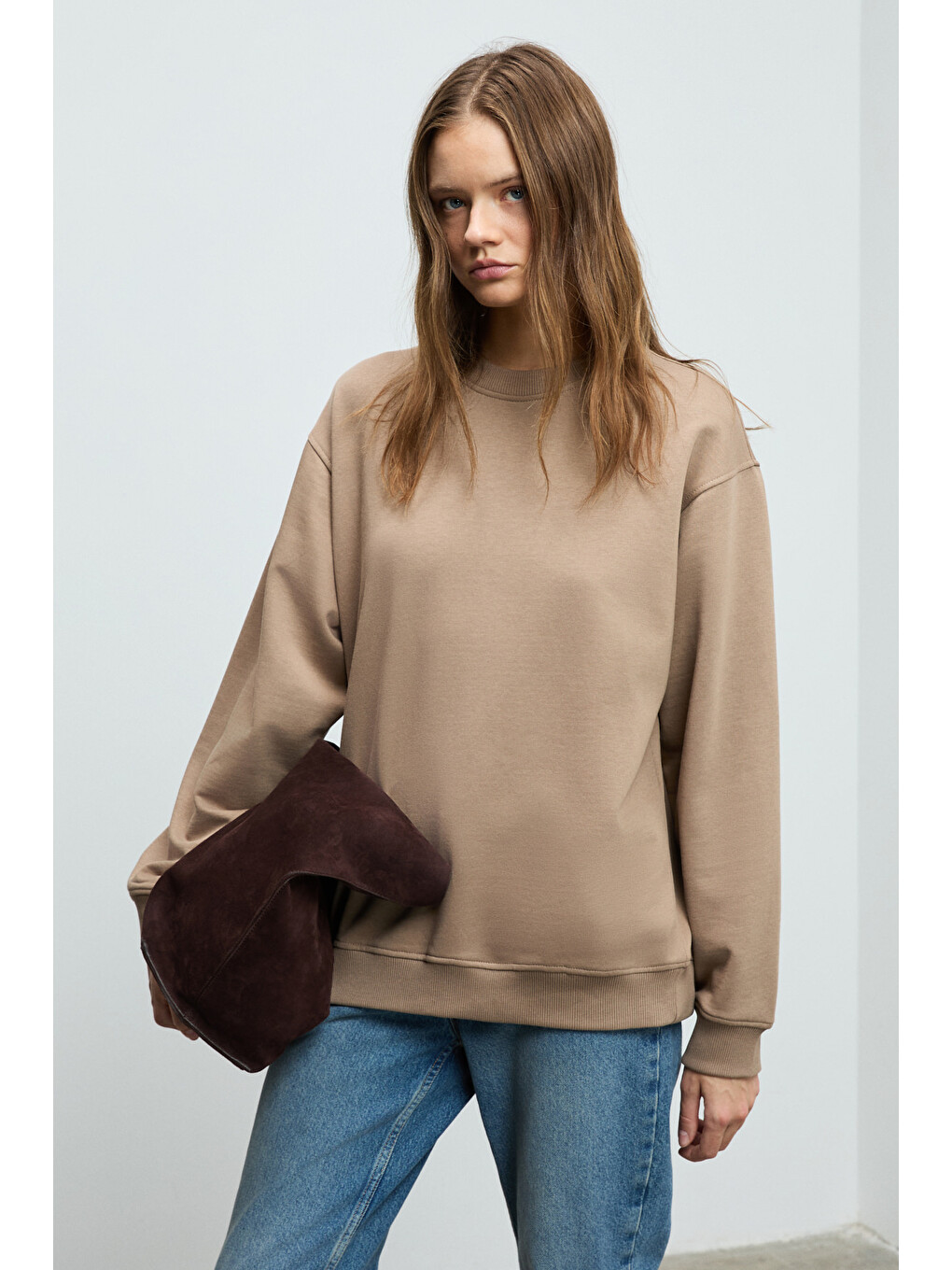 Karıus Kadın Organik Pamuklu İçi Polarlı Oversize Yuvarlak Yakalı Açık Kahverengi Sweatshirt-2