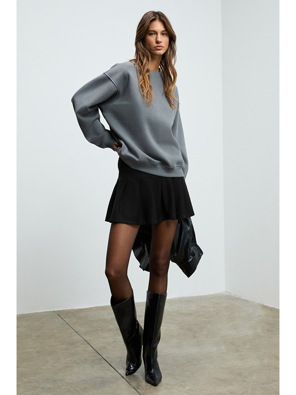 Karıus Kadın Organik Pamuklu İçi Polarlı Oversize Yuvarlak Yakalı Gri Sweatshirt-5