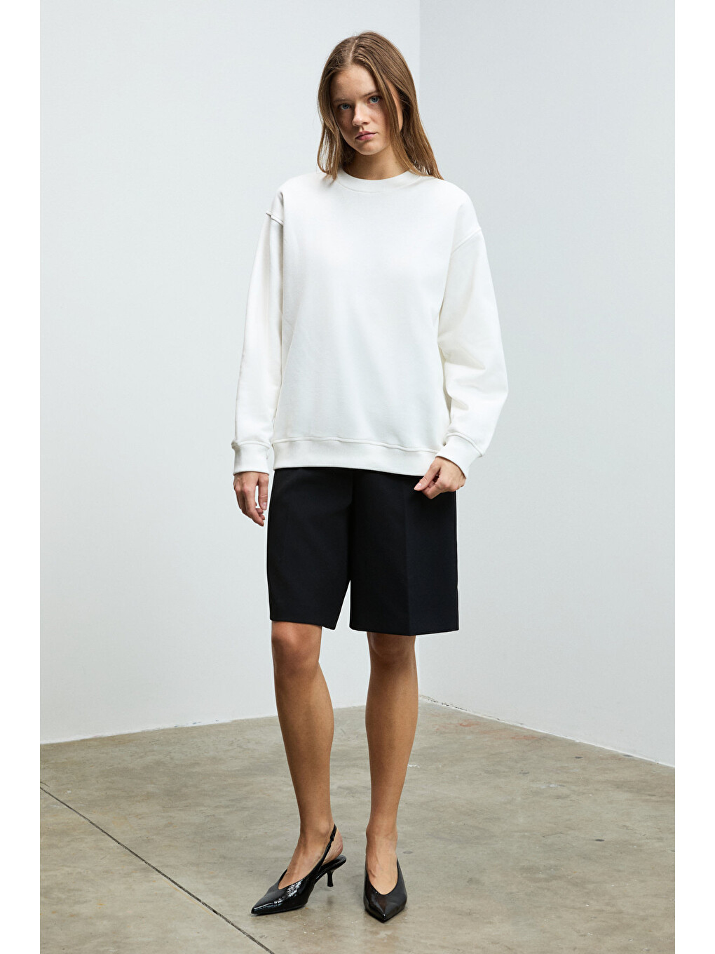 Karıus Kadın Organik Pamuklu İçi Polarlı Oversize Yuvarlak Yakalı Beyaz Sweatshirt-4