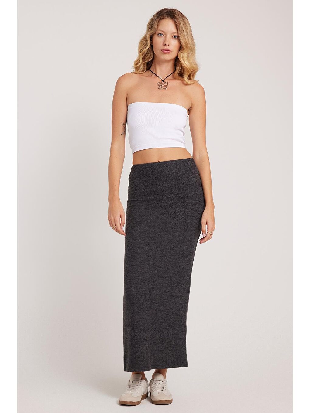 Kadın Slim Fit Dar Kesim Yırtmaçlı Antrasit Etek-1