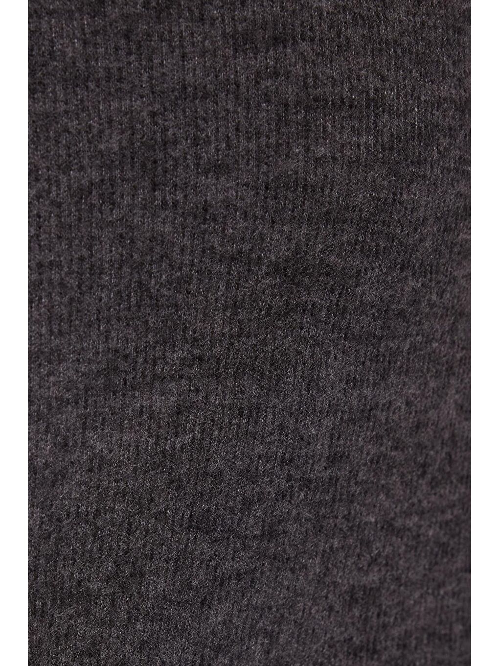 Kadın Slim Fit Dar Kesim Yırtmaçlı Antrasit Etek-5