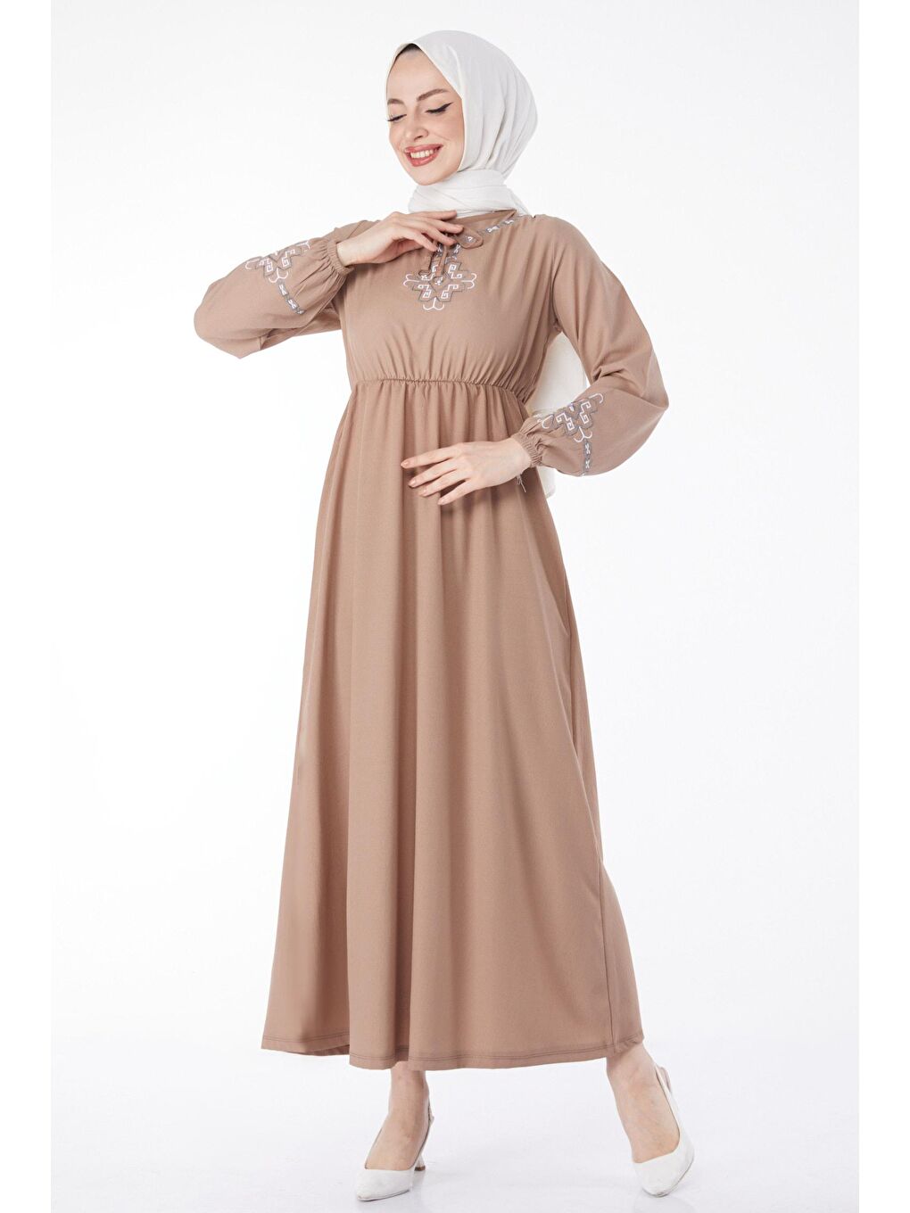 Bej Bisiklet Yaka Kadın Vizon Uzun Kollu Nakışlı Elbise - 13124-1