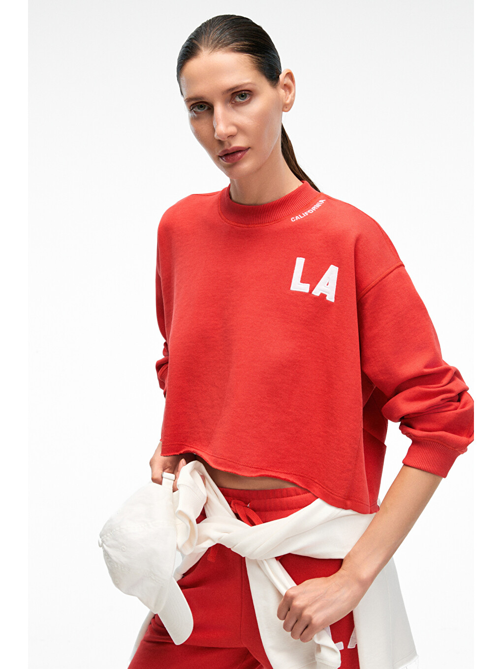Delyra Kadın Bisiklet Yaka Rahat Kesim Nakış Detaylı Kırmızı Sweatshirt-2