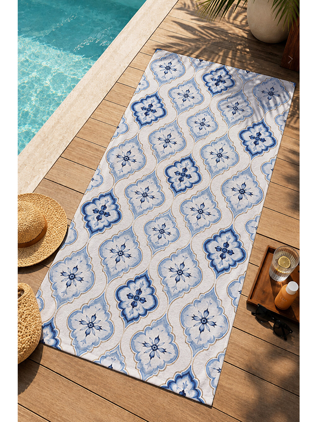 Akdeniz Mavi Beyaz Çini Karo Geometrik Desenli 70x150 Plaj Havlusu - Pamuklu Banyo Havlusu