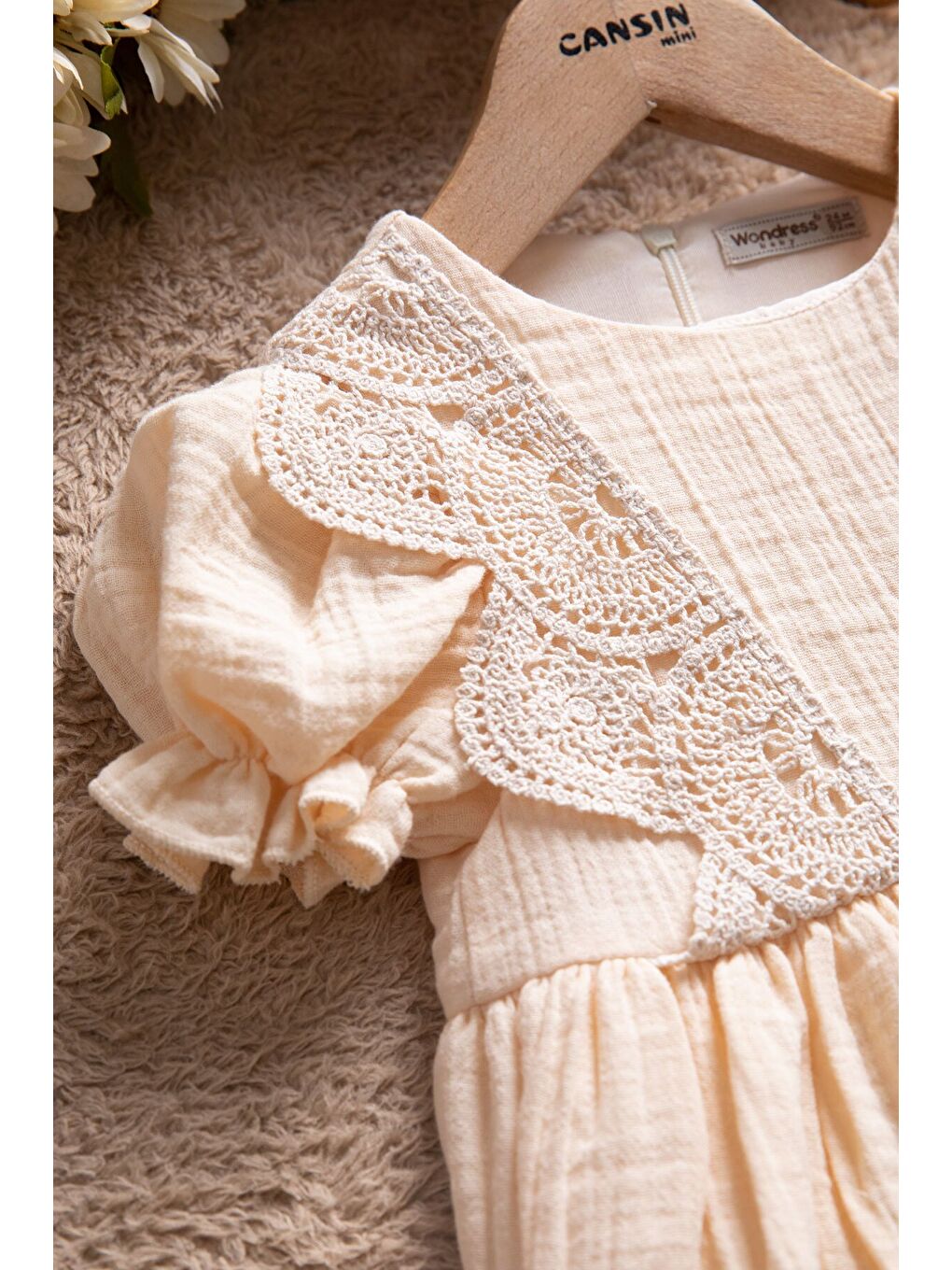 Ekru Krem Müslin Kumaş Önü Dantelli Kız Bebek Elbise 22675-2