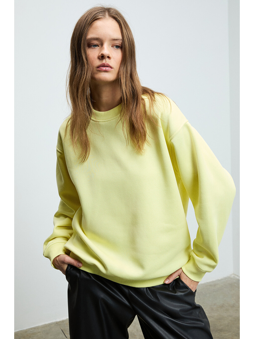 Karıus Kadın Organik Pamuklu İçi Polarlı Oversize Yuvarlak Yakalı Sarı Sweatshirt-3