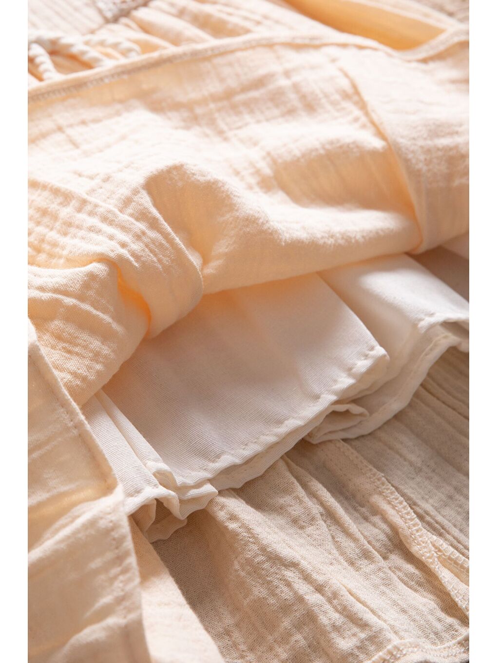 Ekru Krem Müslin Kumaş Önü Dantelli Kız Bebek Elbise 22675-3