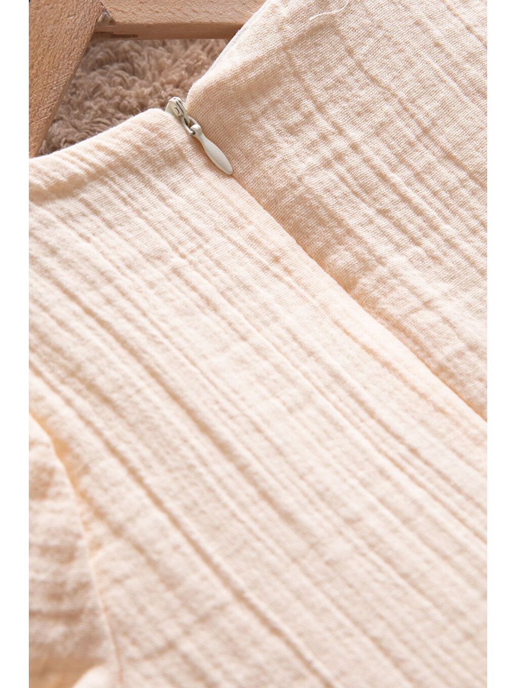 Ekru Krem Müslin Kumaş Önü Dantelli Kız Bebek Elbise 22675-4