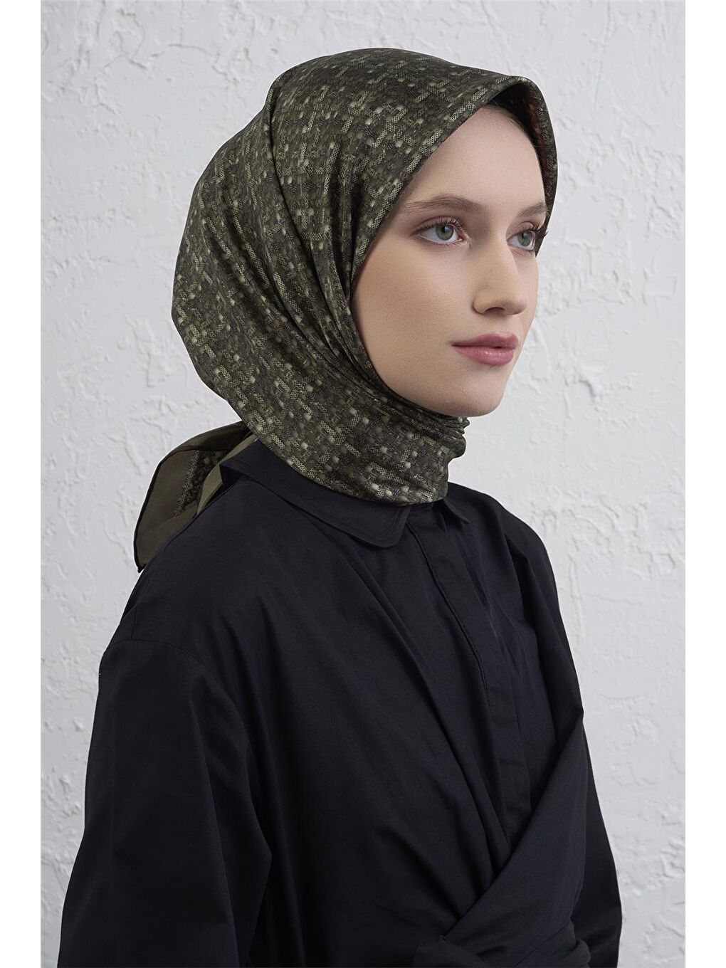 Yeşil Soyut Desenli Saf İpek Twill Eşarp 9405D 82-2