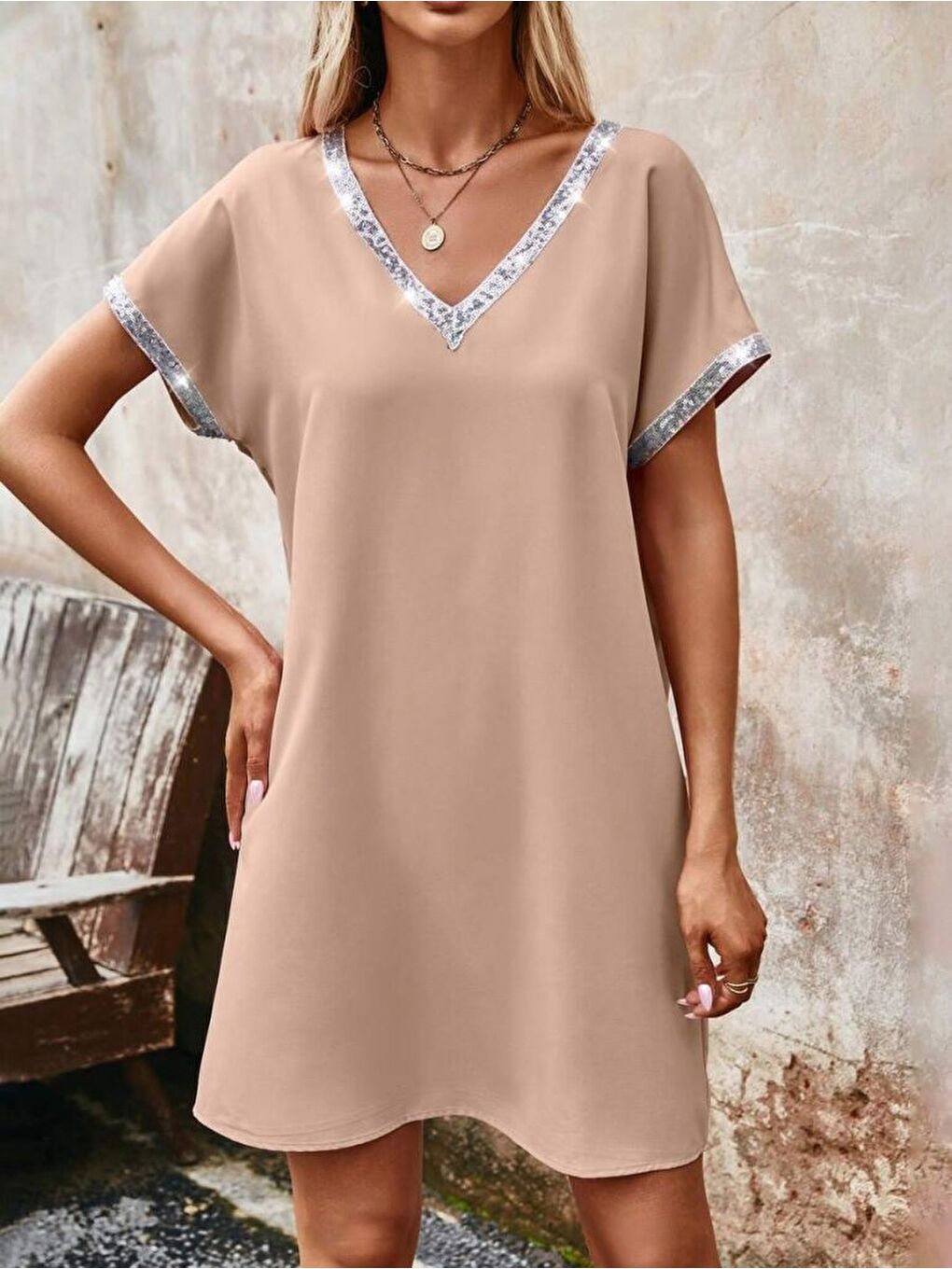 Bej Kadın Yaka Ve Kol Pul Payet şeritli Ithal Krep Elbise-1