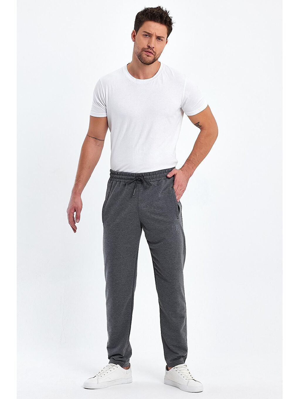 Antrasit Düz Paça Arkası Reflektör Baskı Erkek Eşofman Altı-1