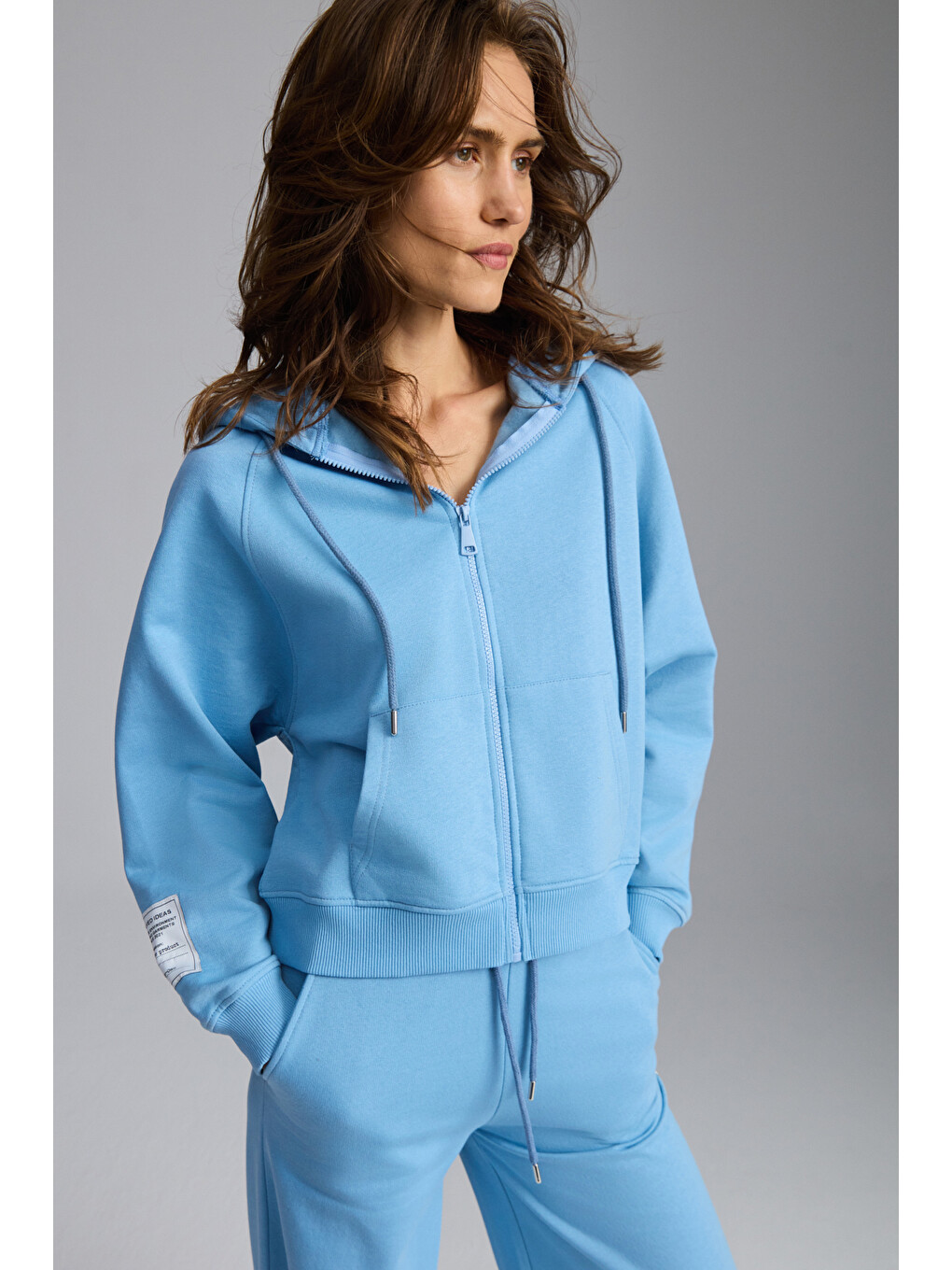 Lyka Kadın Organik Pamuk 3 İplik İçi Şardonlu Süs Etiketi Detaylı Regular Mavi Sweatshirt
