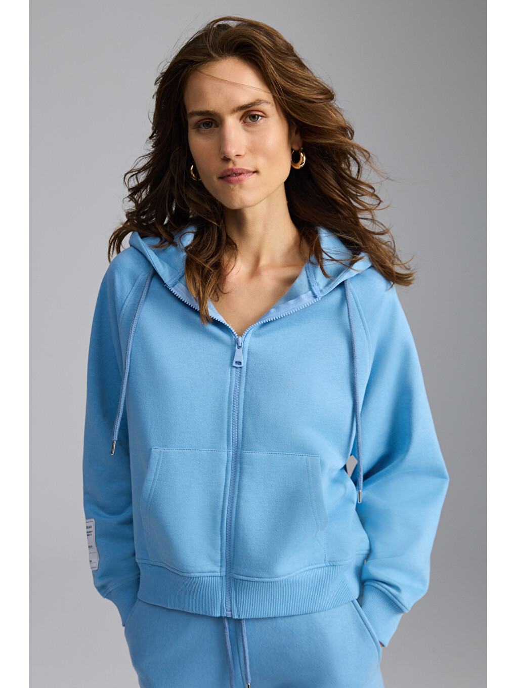 Lyka Kadın Organik Pamuk 3 İplik İçi Şardonlu Süs Etiketi Detaylı Regular Mavi Sweatshirt-4