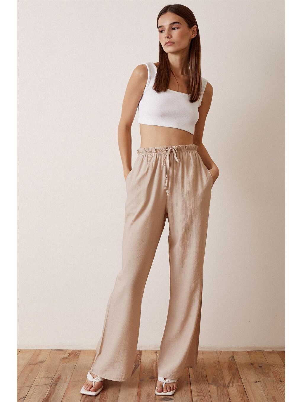 Bej Beli Lastikli Biyeli Yüksek Bel Pantolon