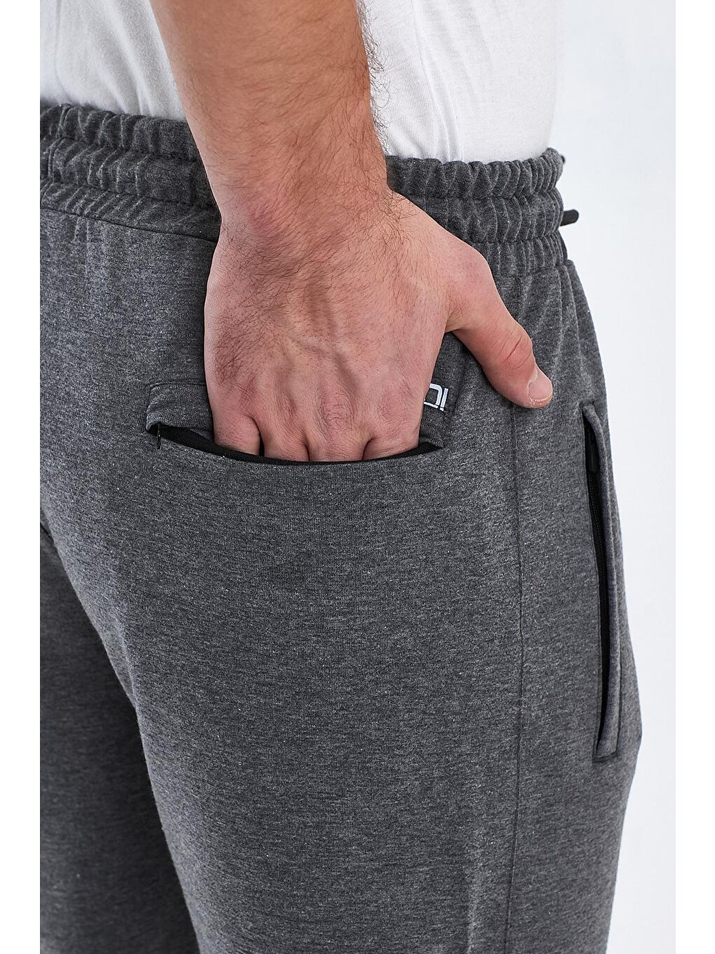 Antrasit Düz Paça Arkası Reflektör Baskı Erkek Eşofman Altı-4