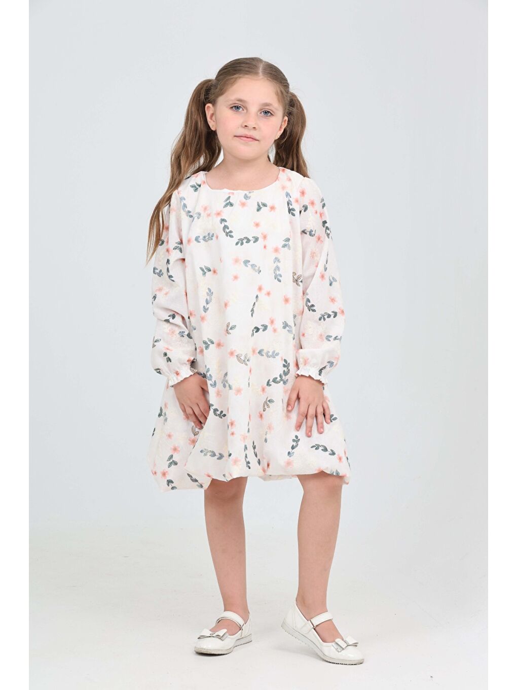 Pembe Kız Çocuk Çiçekli Volanlı Elbise-2