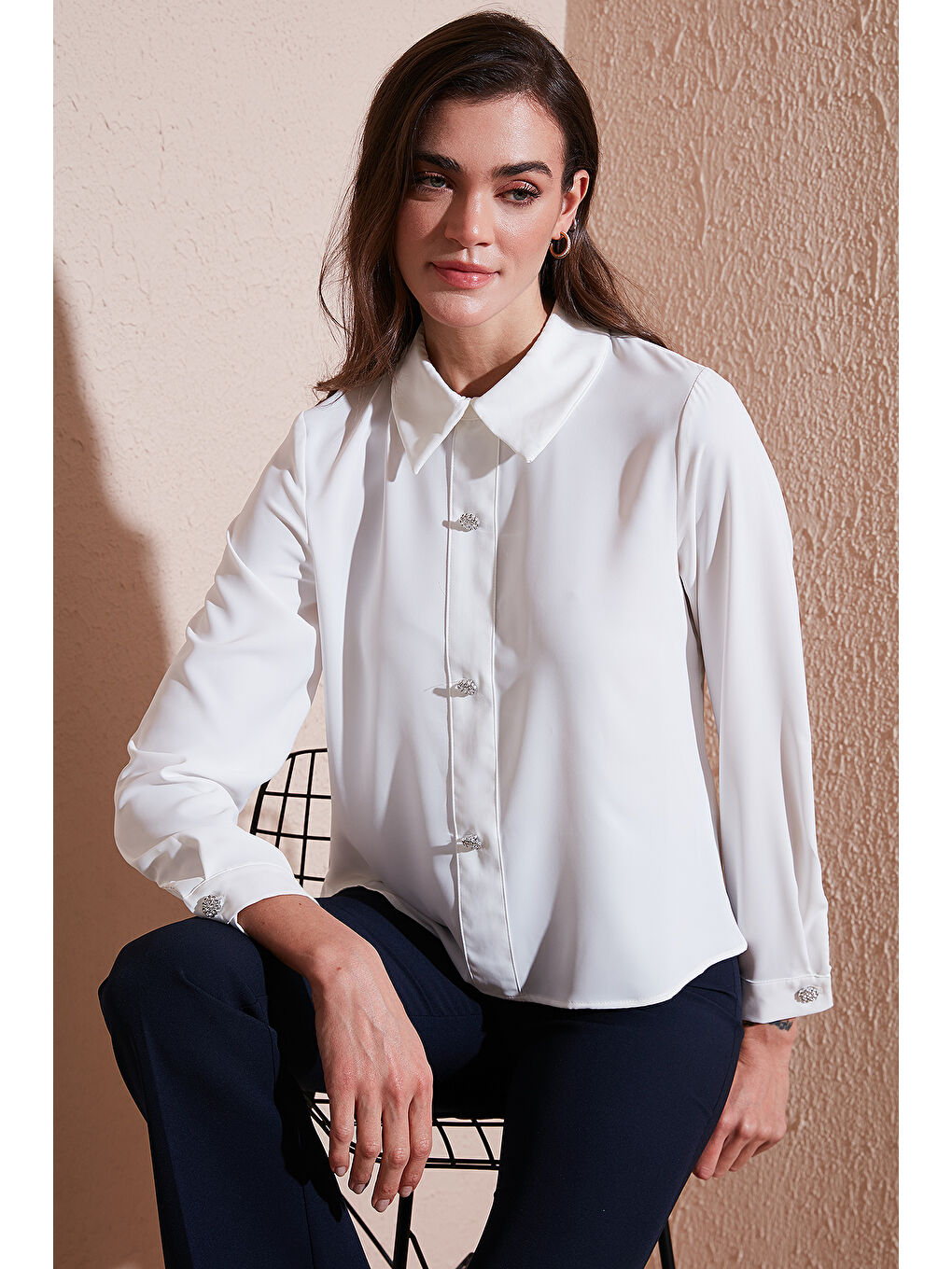 Ekru Taşlı Regular Fit Gömlek Yaka Fermuarlı Bluz 611Bz0493
