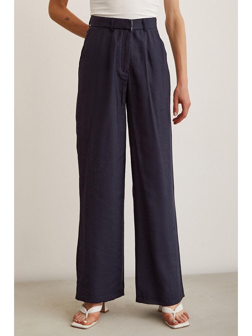 Lacivert Yüksek Bel Geniş Paça Pantolon
