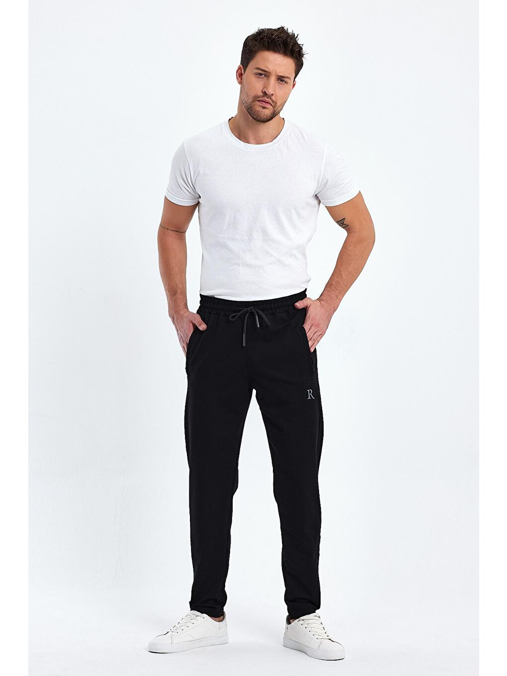 Siyah Düz Paça Arkası Reflektör Baskı Erkek Eşofman Altı-1