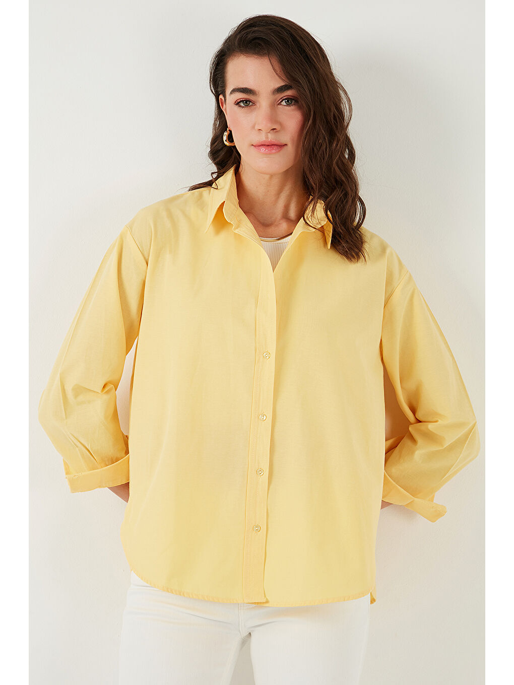 Sarı Pamuklu Regular Fit Önü Kısa Arkası Uzun Oval Kesim Gömlek Cf25S163867-4