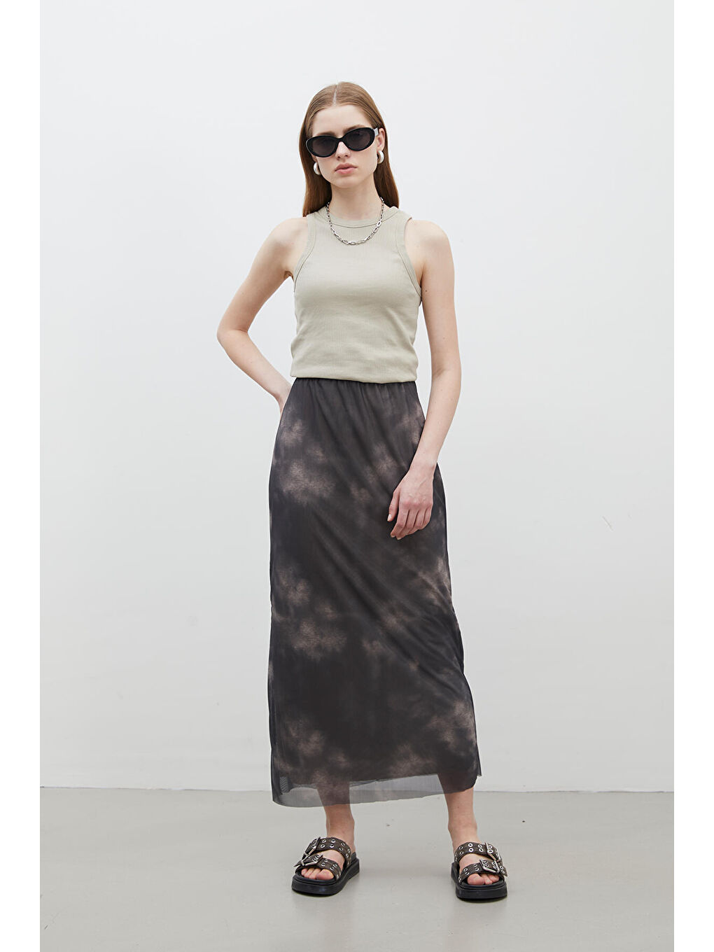 Gri Desenli Tül Etek Batik-1