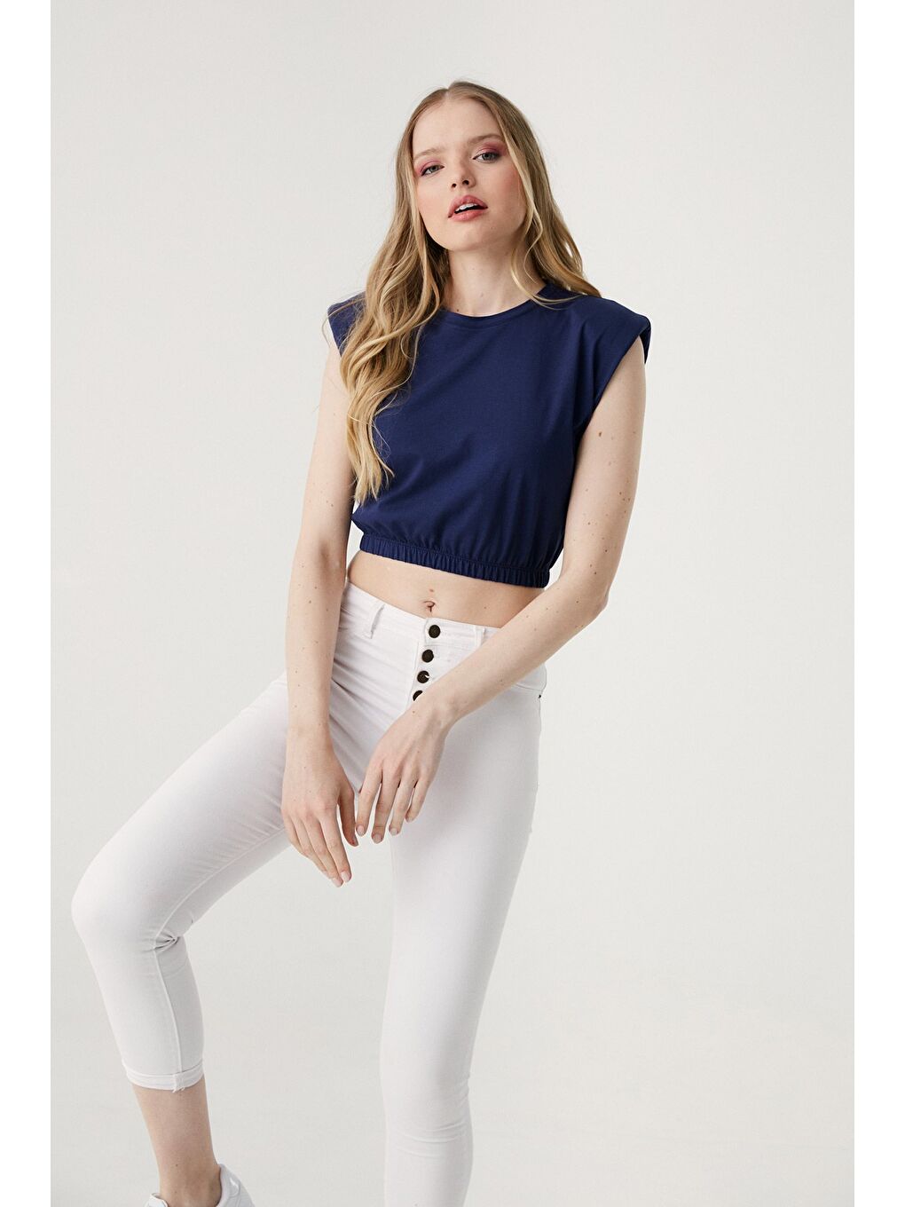 İndigo Vatkalı Crop Tişört-1