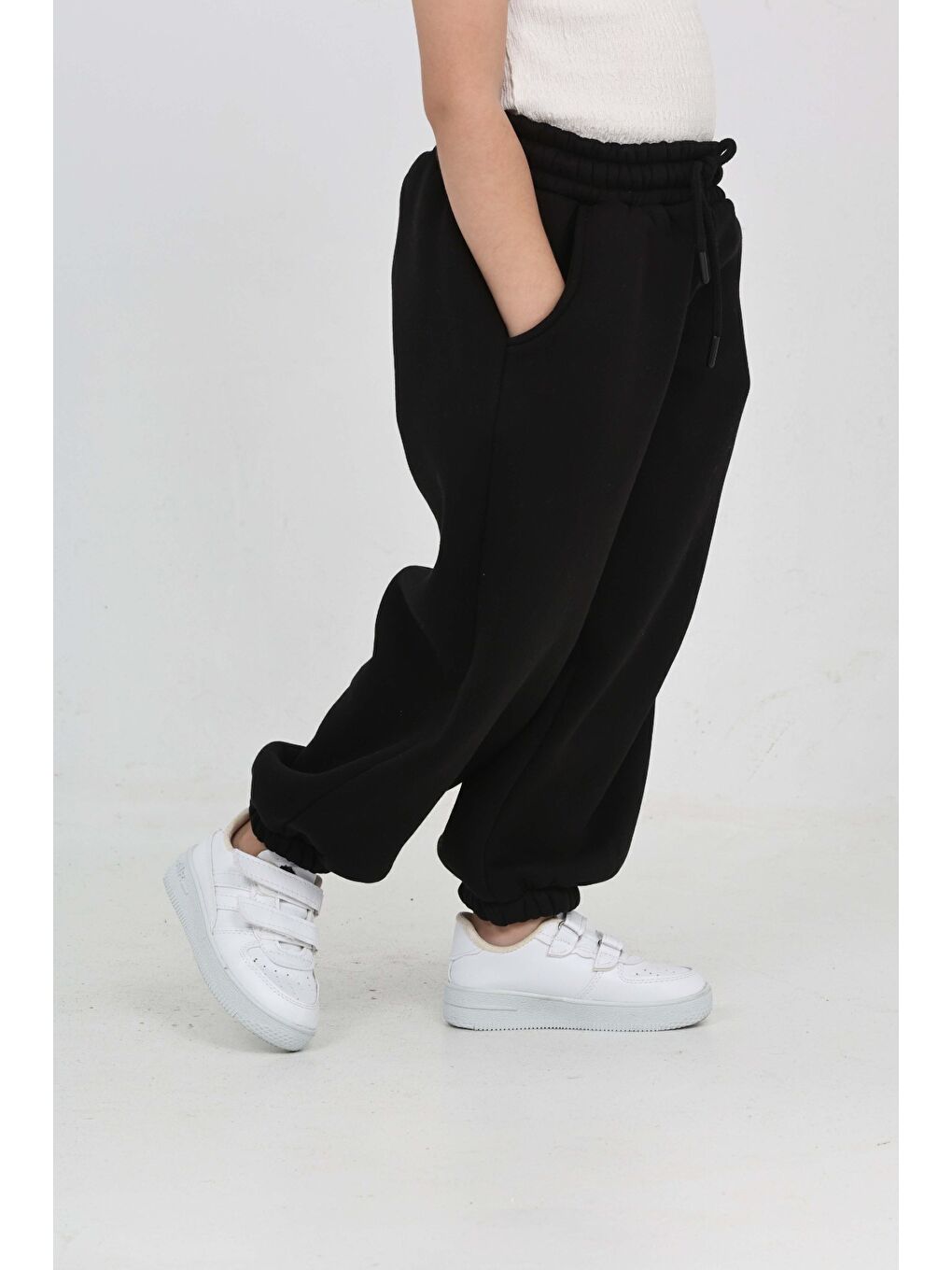 Siyah Unisex Çocuk Eşofman Alt-4