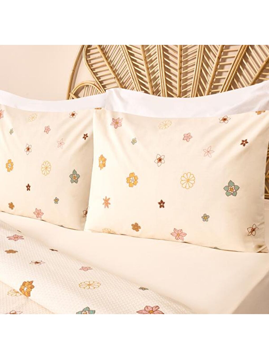 Karışık Soft Flow Tek Kişilik Pike Takımı - Renkli-4