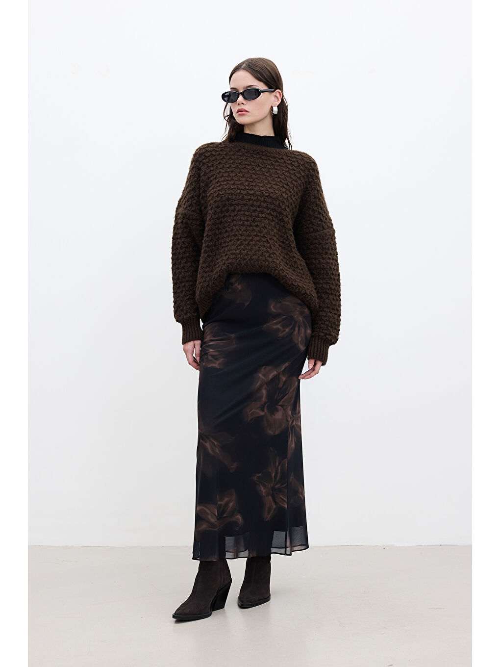 Siyah Desenli Tül Midi Boy Etek Lotus-5