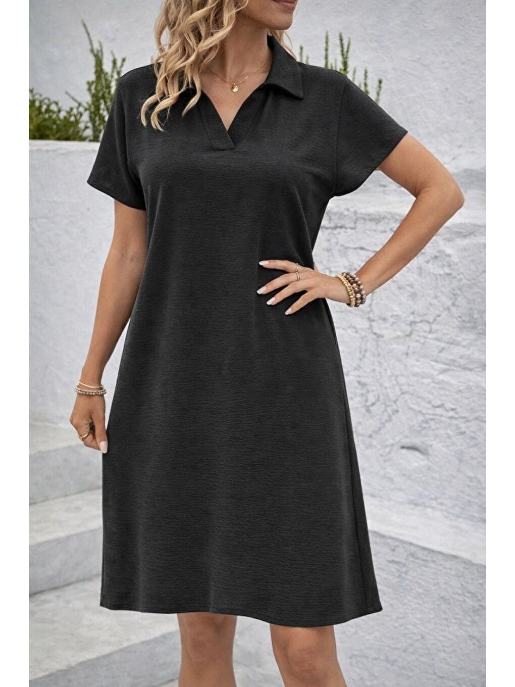 Siyah Kadın Kısa Kollu V Yaka Aerobin Kumaş Diz üstü Elbise