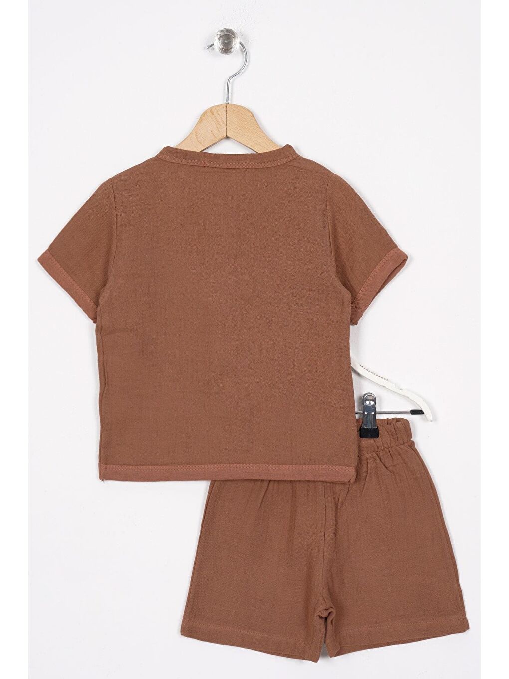 Kahverengi Bisiklet Yaka Düğme Detaylı Erkek Çocuk Şortlu Takım-2