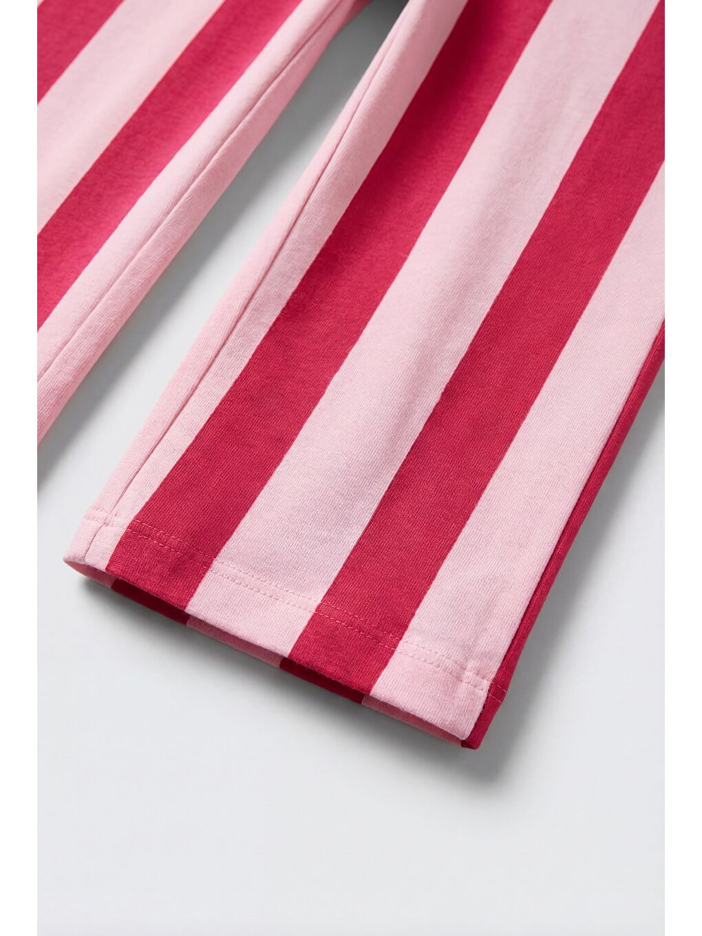 Kız Çocuk Pamuklu Pembe Çilek Baskılı T-Shirt Eşofman Takım-3