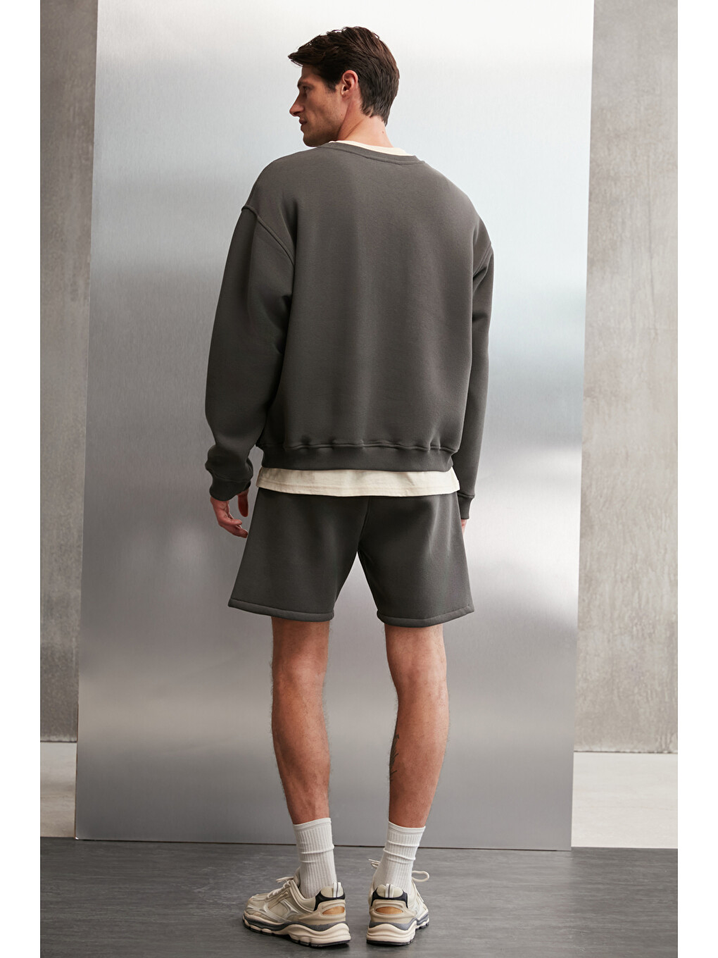 Gri Ernest Erkek Organik Pamuklu Yumuşacık Baskı Detaylı Bisiklet Yaka İçi Polarlı GRİ Sweatshirt-5