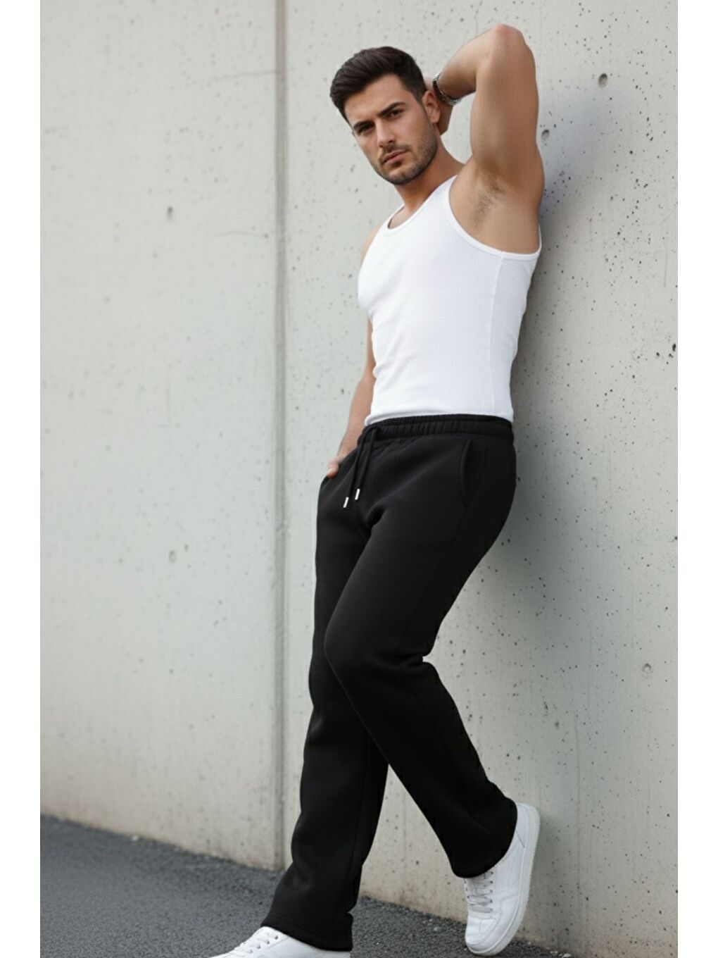 Erkek Bol Paça Beli Lastikli Siyah Eşofman Altı-4