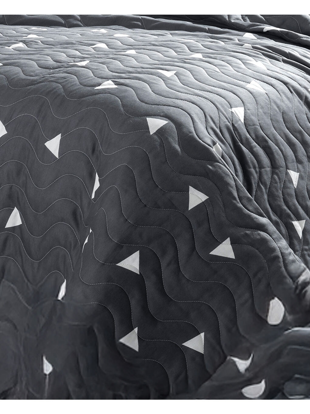 Kapitone Yatak Örtüsü Seti Tek Kişilik Üçgen Gri-1