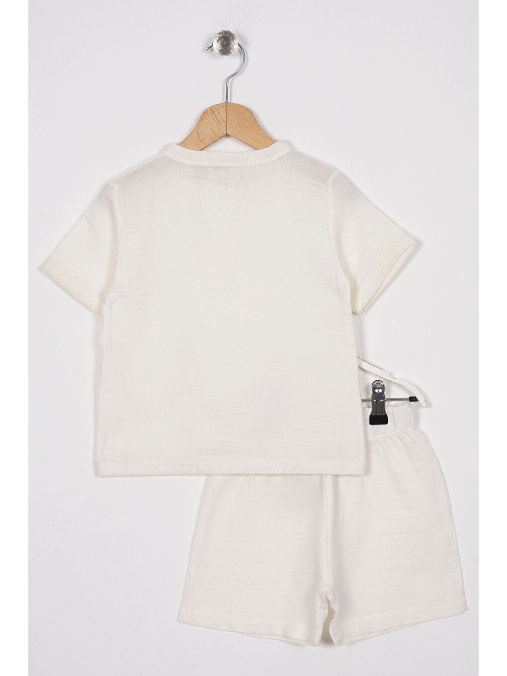 Ekru Bisiklet Yaka Düğme Detaylı Erkek Çocuk Şortlu Takım-2