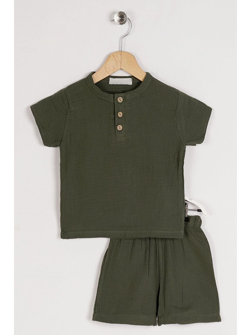 Haki Bisiklet Yaka Düğme Detaylı Erkek Çocuk Şortlu Takım
