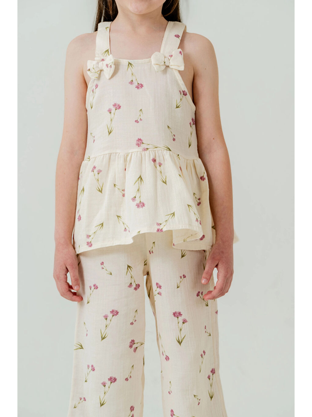 Pembe Çiçek Desenli Kız Çocuk Müslin Takım 3817-4