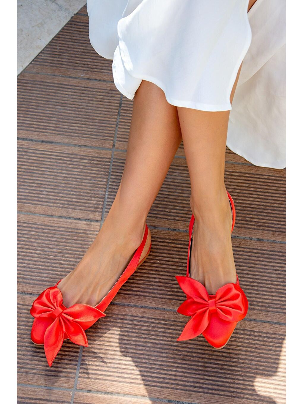 Kırmızı Nar Çiçeği Kadın Babet H726809004