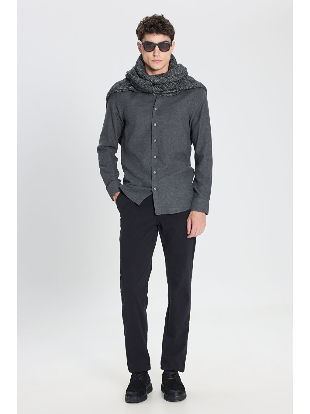 Erkek Antrasit Pamuklu Flanel Slim Fit Dar Kesim Düğmeli Yaka Armürlü Gömlek-1