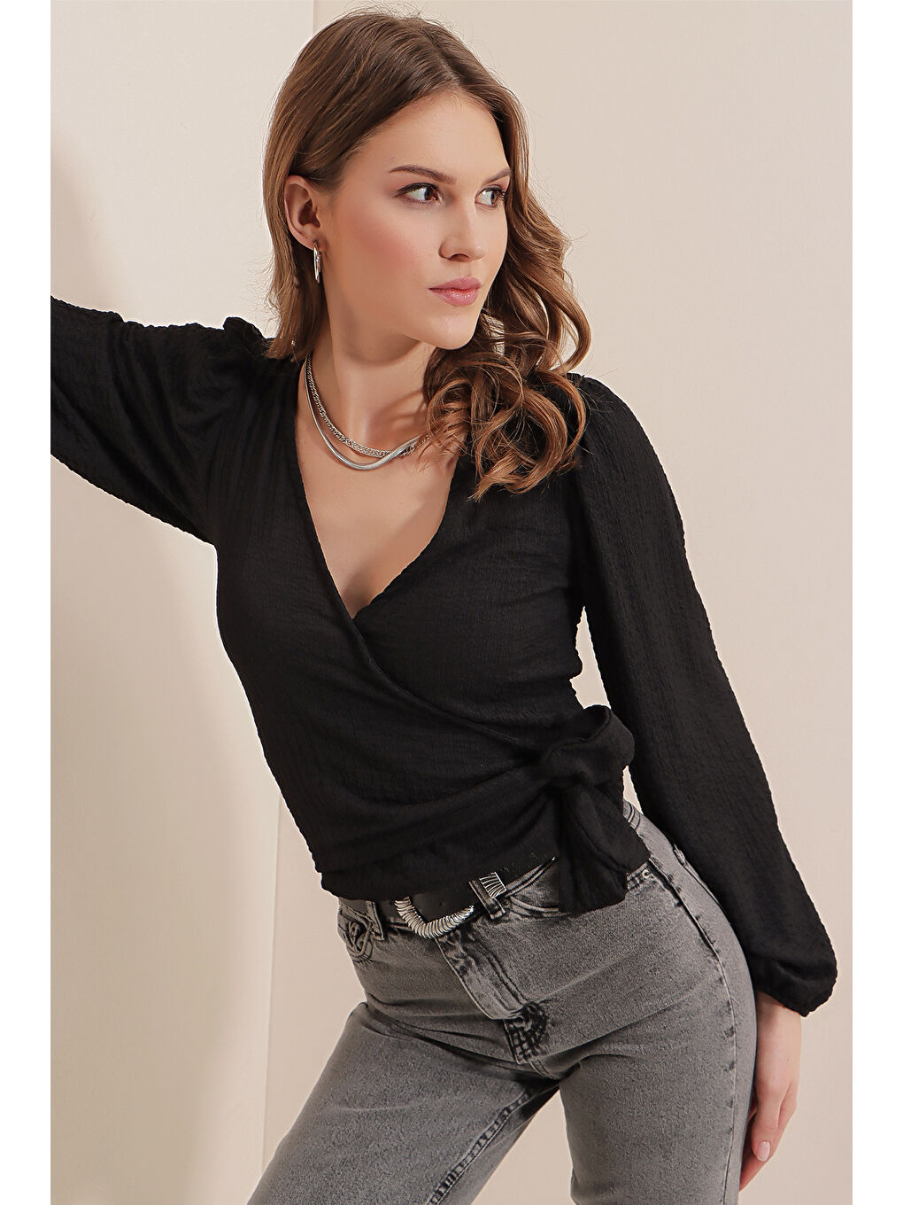 0441 Anvelop Örme Bluz - Siyah-2