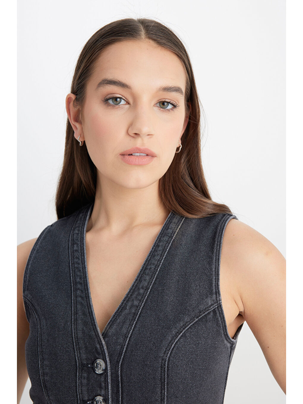 Regular Fit Normal Kesim V Yaka %100 Pamuk Antrasit Jean Jean Yelek-1