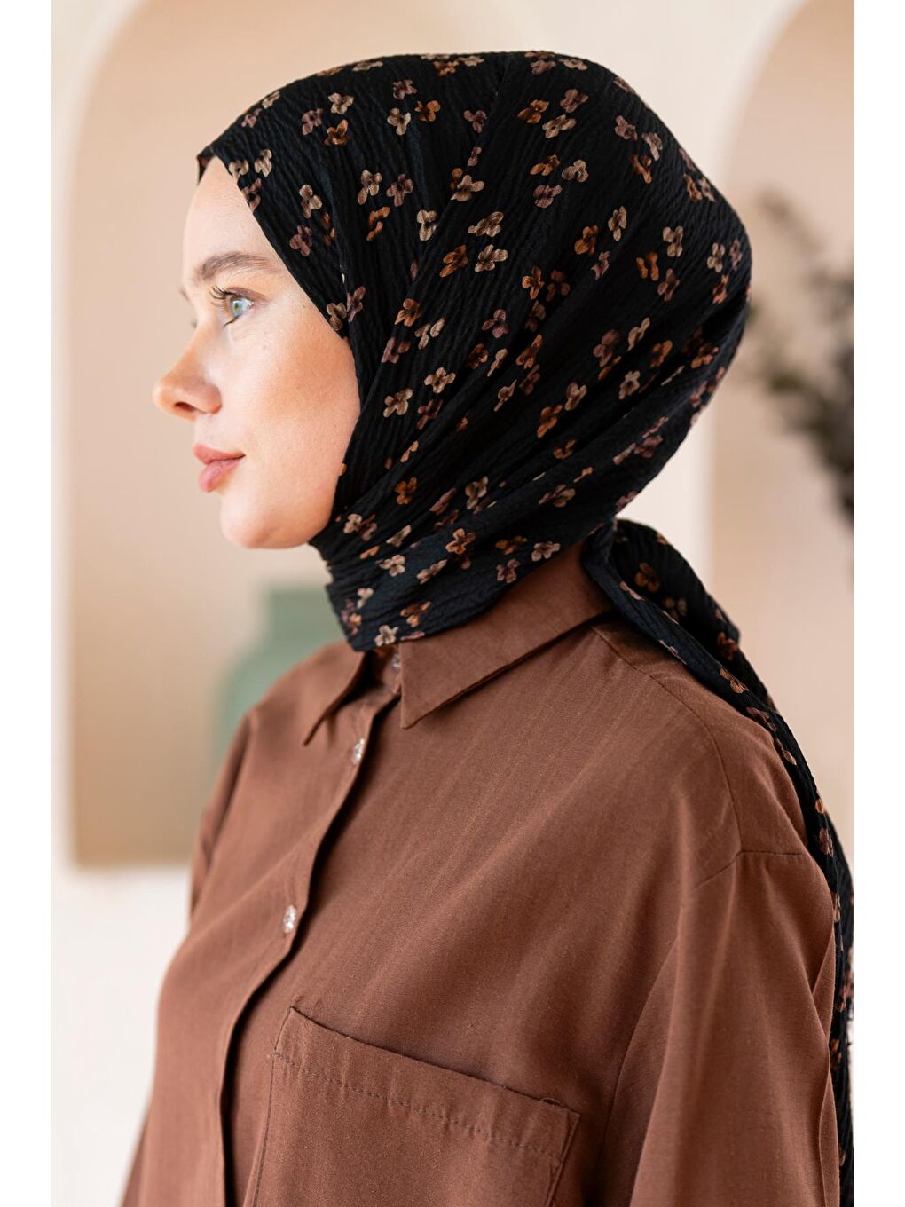 Bej Kadın Çiçek Desenli Kırışmaz Bürümcük Şal 190*80 Cm-2